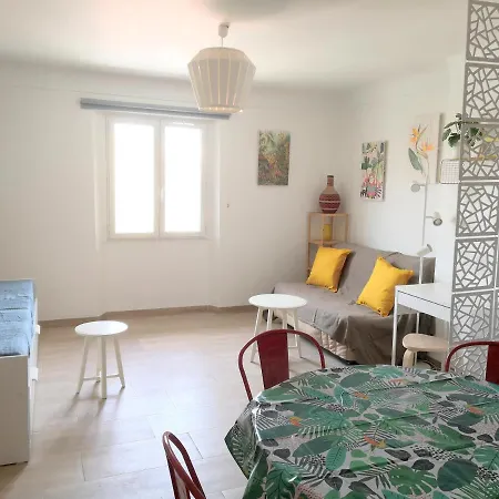 Daire Spacieux Vieil Climatise 5 Minutes Plages *