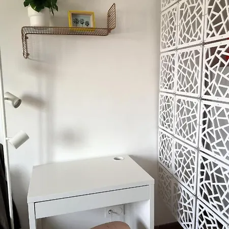 Spacieux Vieil Climatise 5 Minutes Plages Apartment
