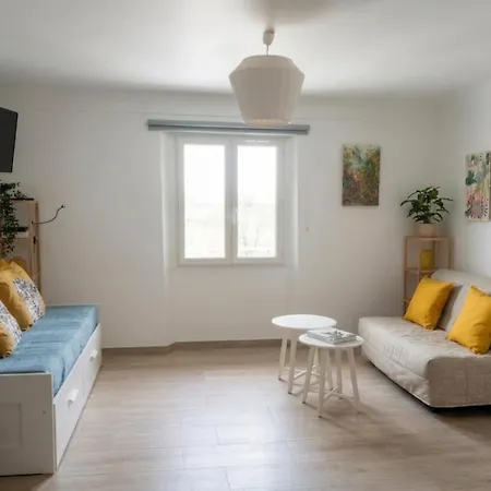 Appartement Spacieux Vieil Climatisé 5 Minutes Plages *