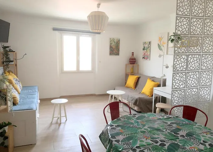 Appartement Spacieux Vieil Climatisé 5 Minutes Plages *