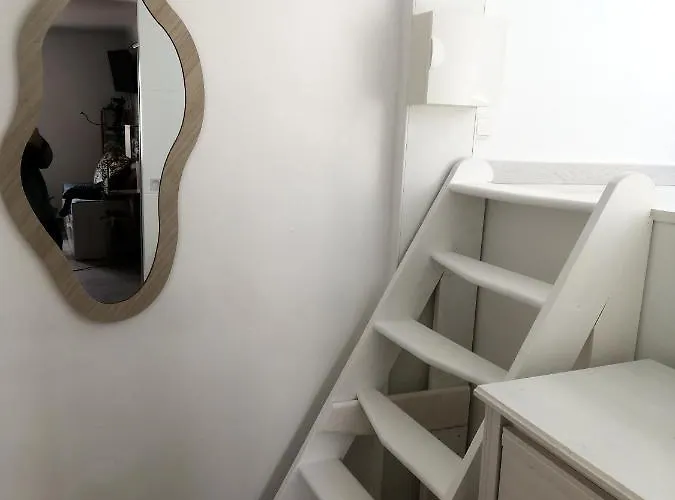 Appartement Spacieux Vieil Climatisé 5 Minutes Plages