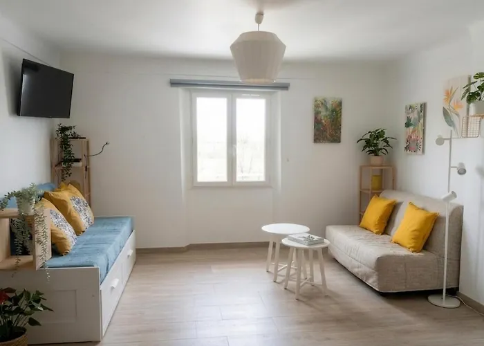 Appartement Spacieux Vieil Climatisé 5 Minutes Plages *