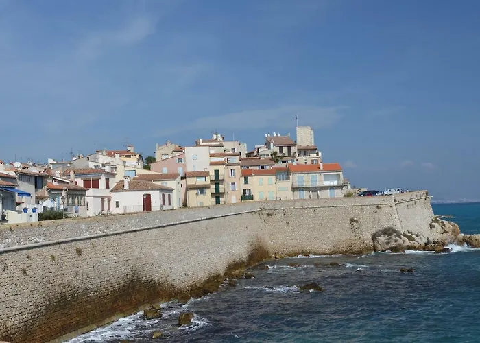Appartement Spacieux Vieil Climatisé 5 Minutes Plages *